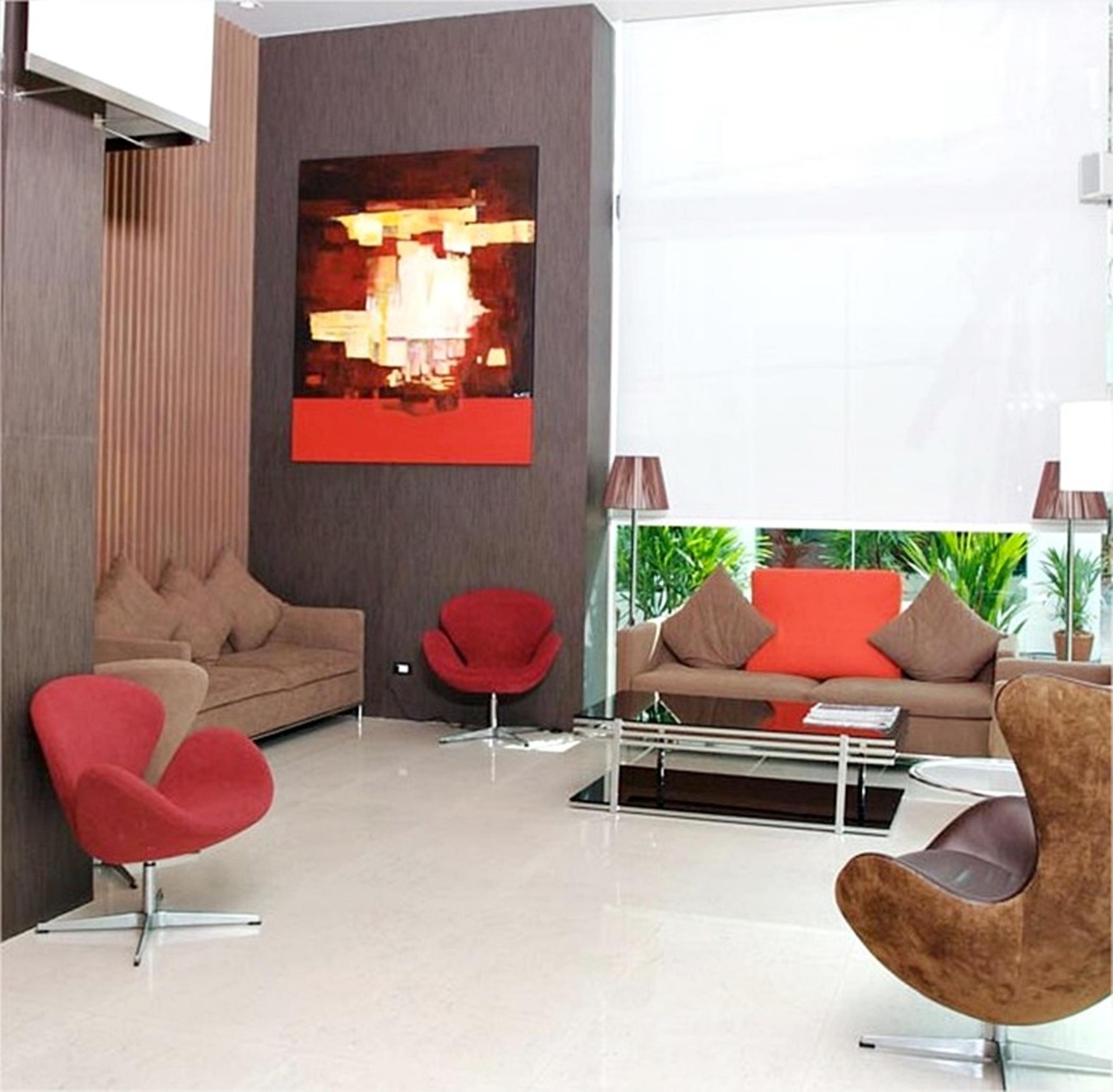 Sacha's Uno Hotel 3*