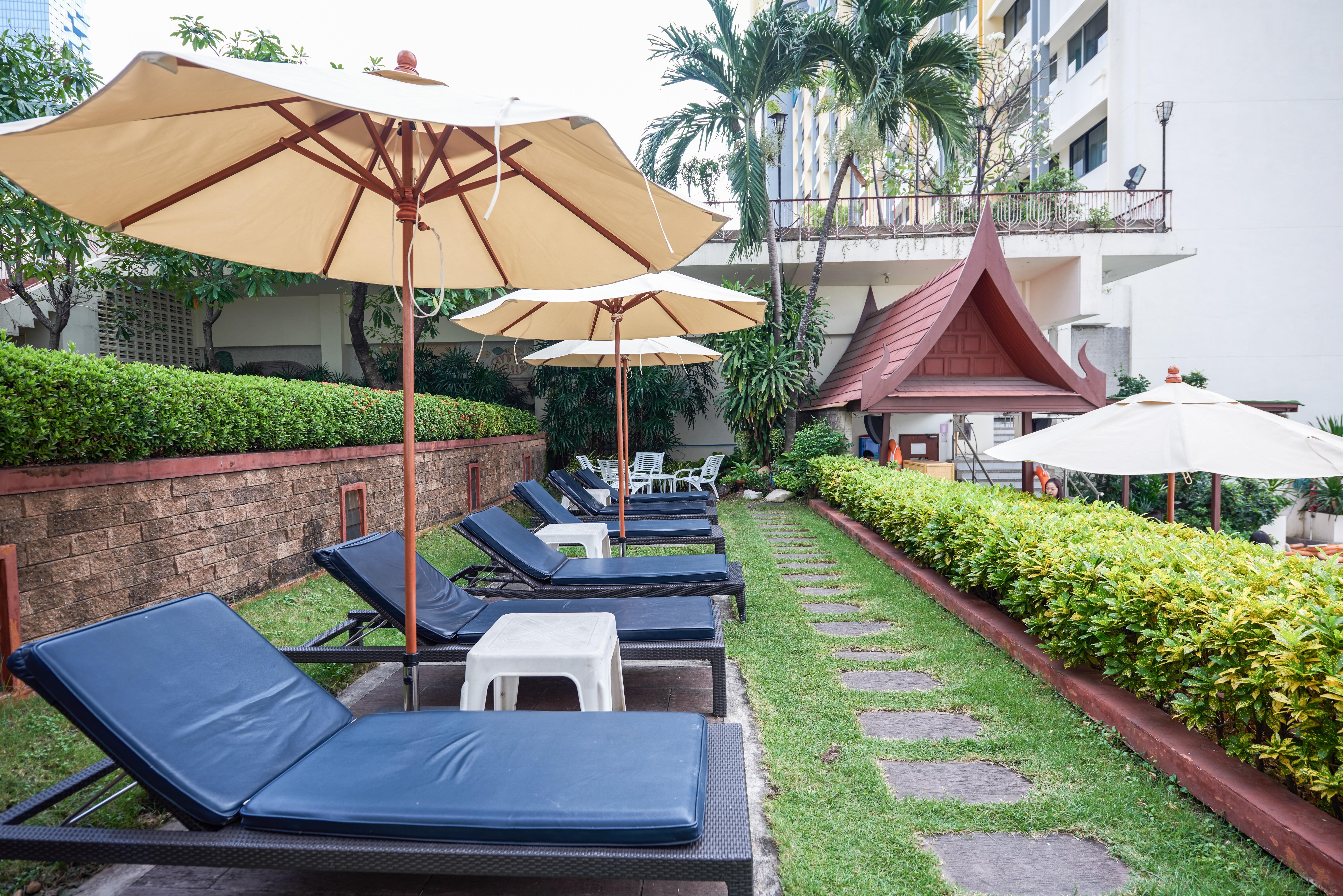 Triple Two Silom Hotel 4*