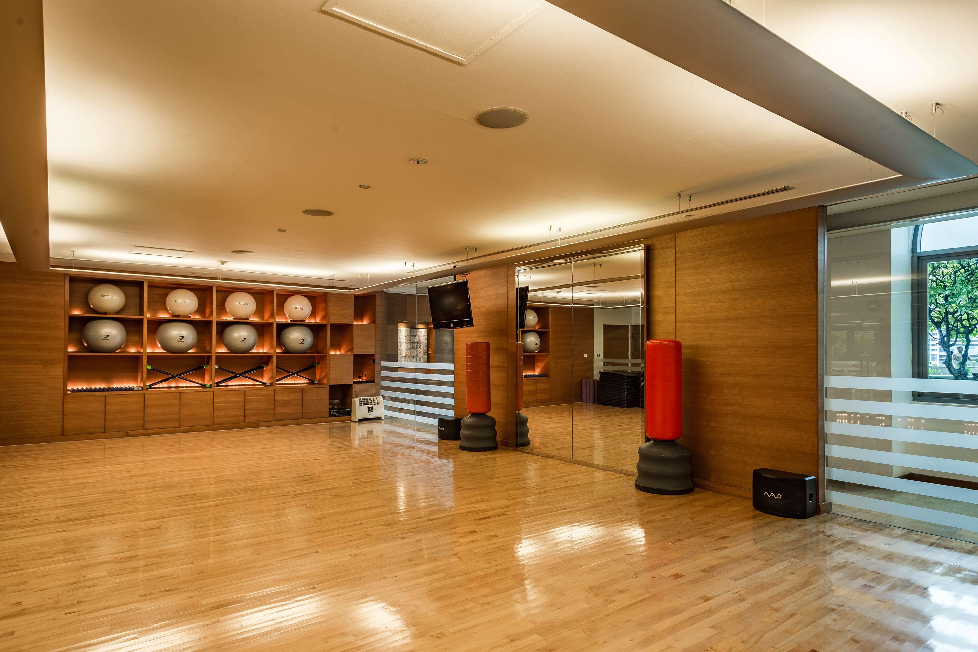 Conrad Residences 5*
