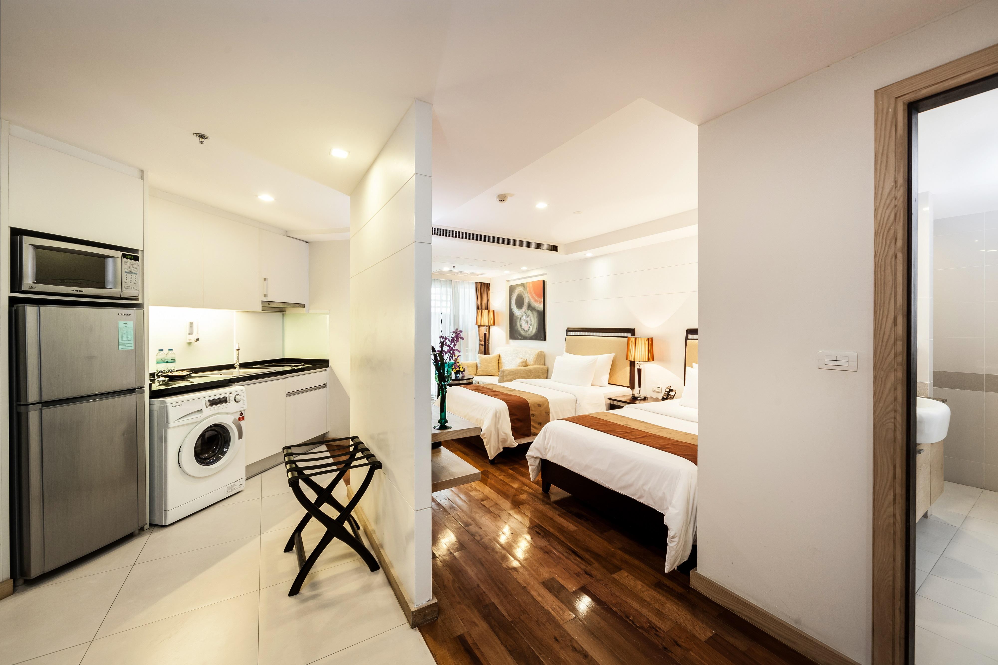 Adelphi Grande Sukhumvit Hotel 4*
