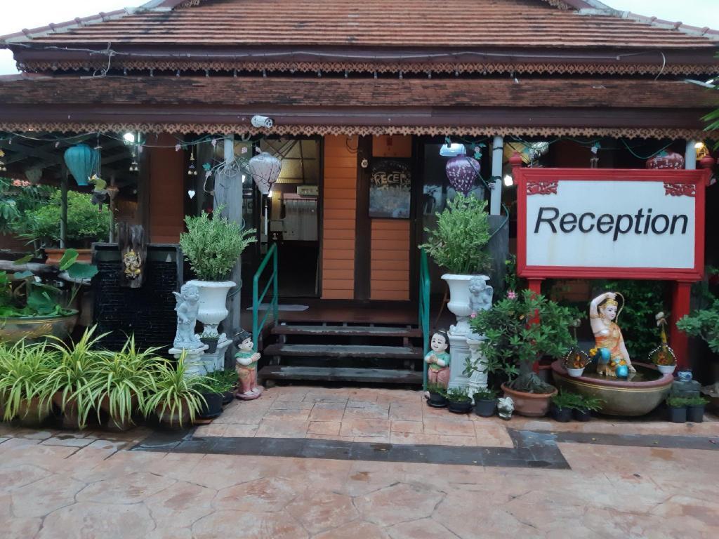 Resort Montri Donmuang Bangkok