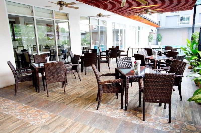 Sinsuvarn Airport Hotel 4*