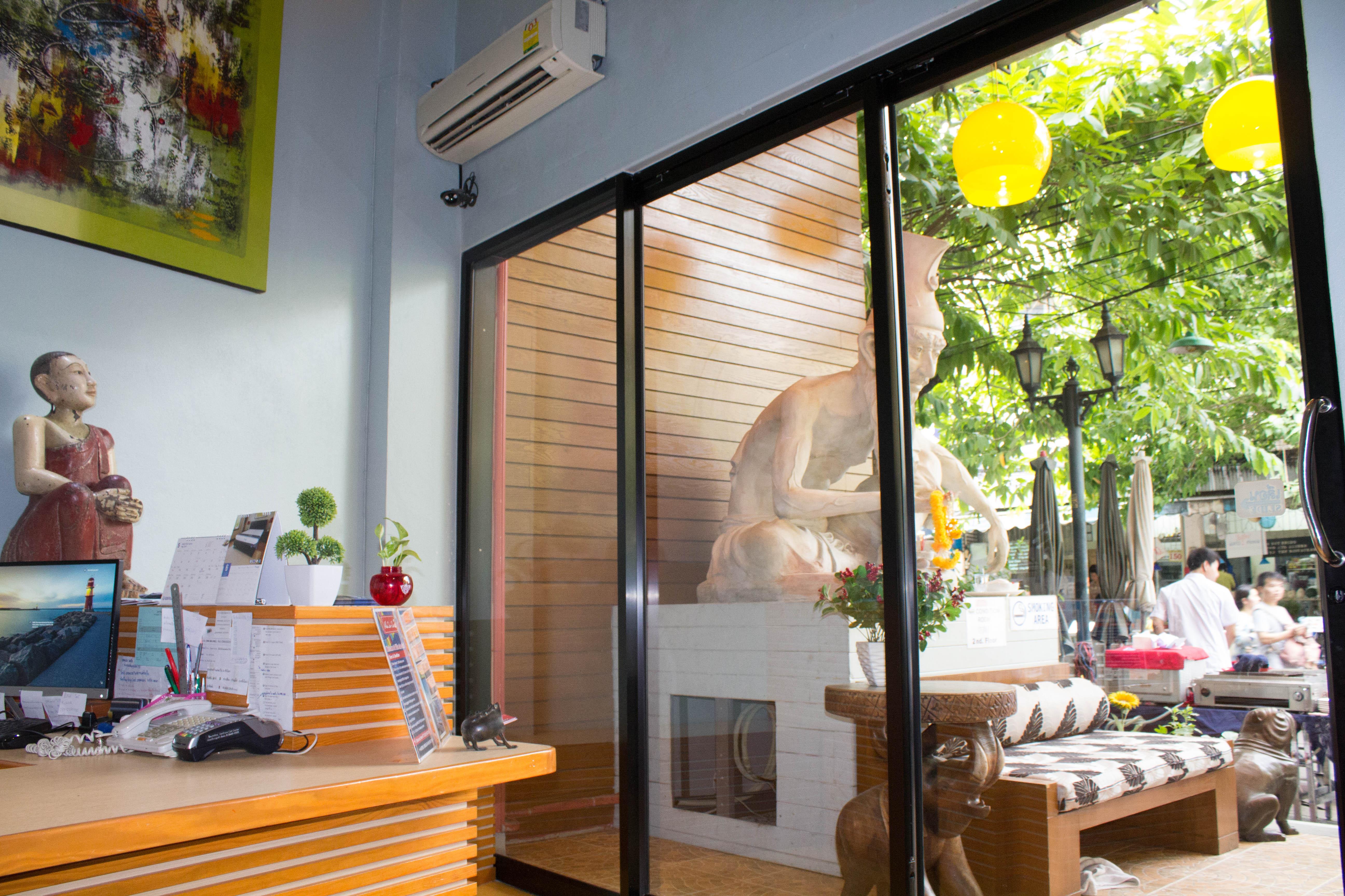 Cha-cha Khaosan Rambuttri Hotel 3*