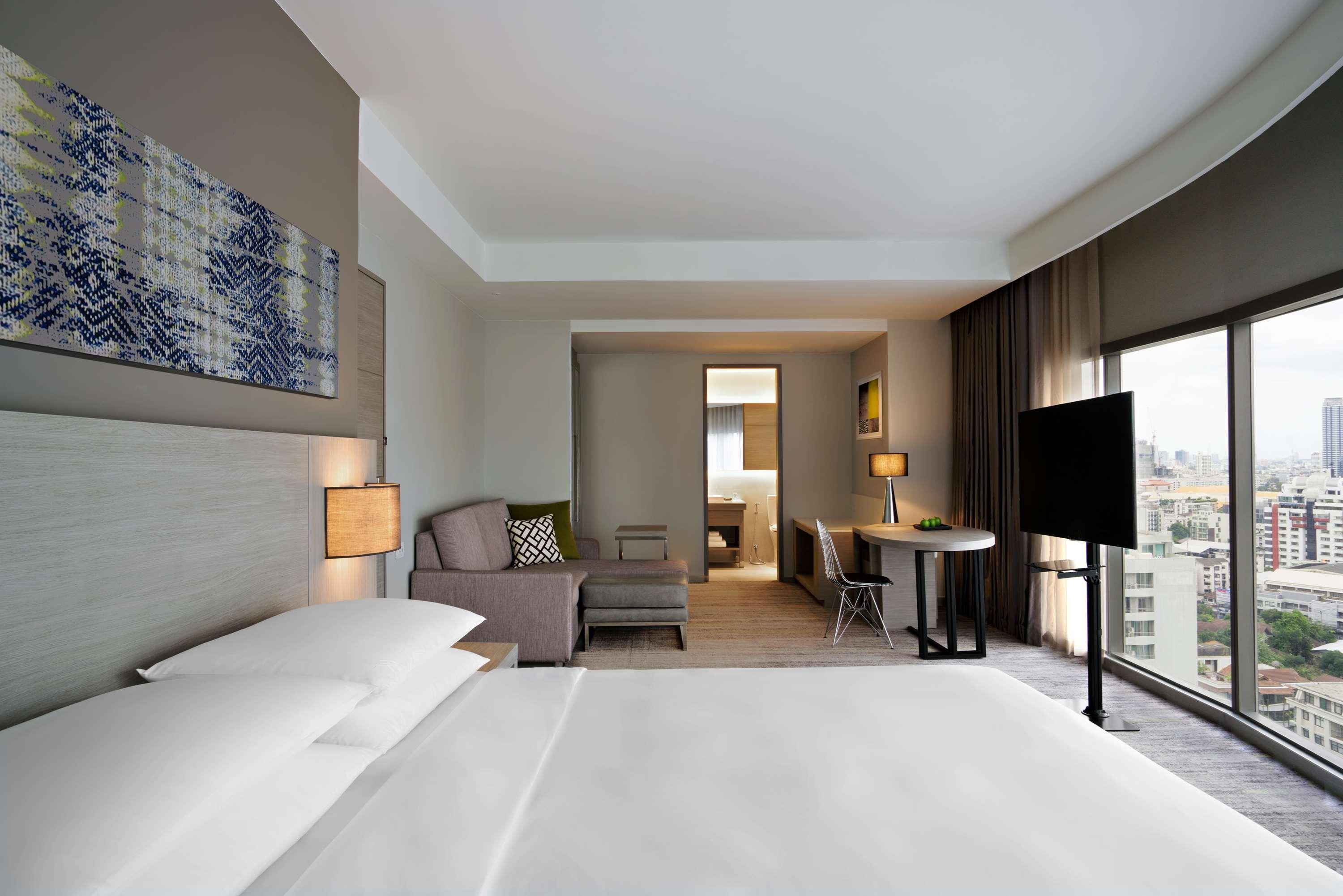 Hotel Hyatt Place Sukhumvit 24 4*