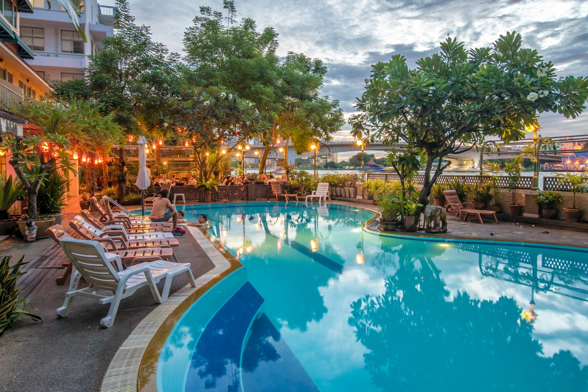 Hotel New Siam Riverside 3*