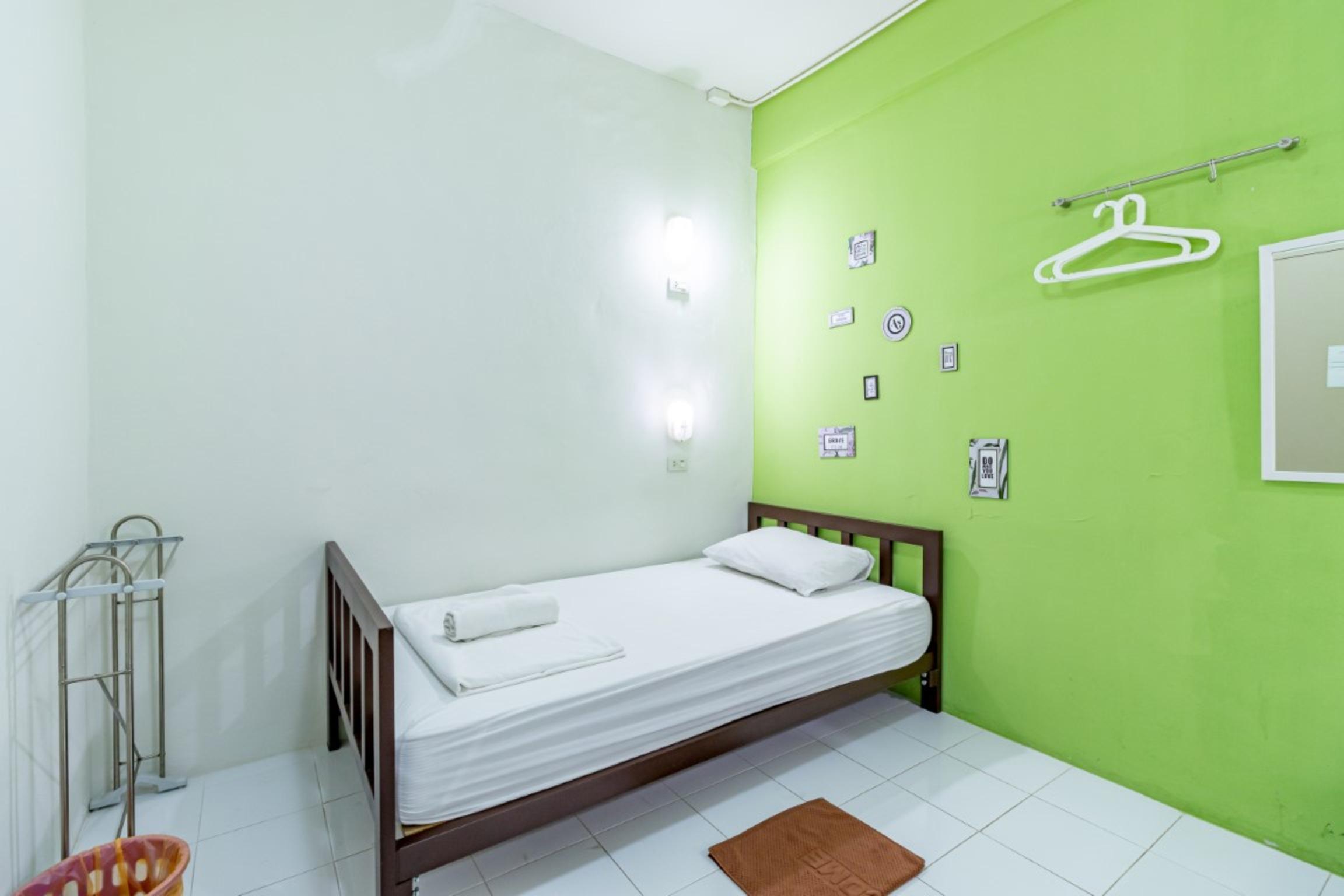 Hostel Sleep Dee *