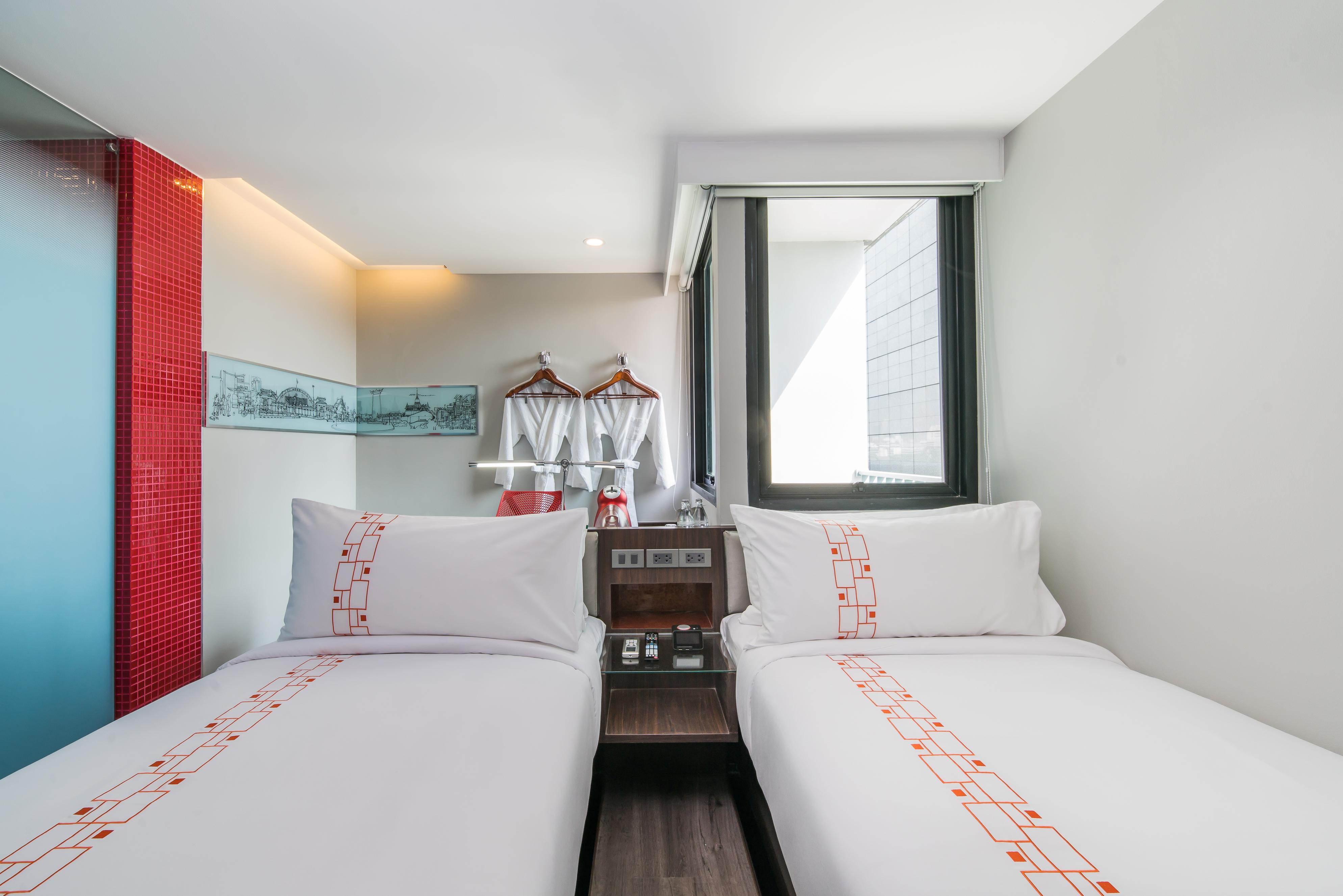 Vib Western Sanam Pao Hotel 3*