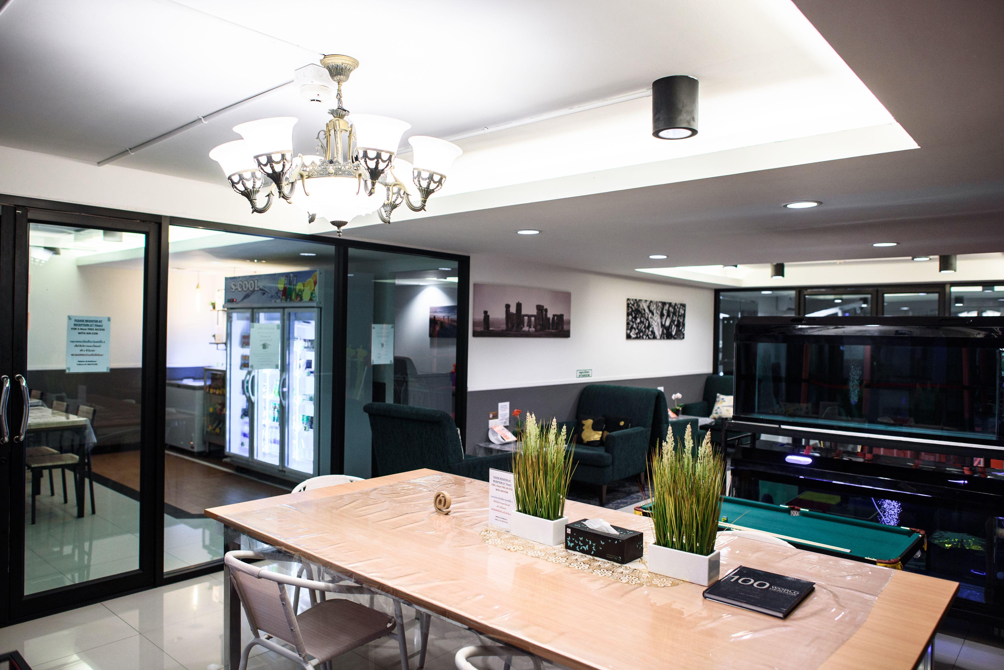 Hotel 48 Metro 3*