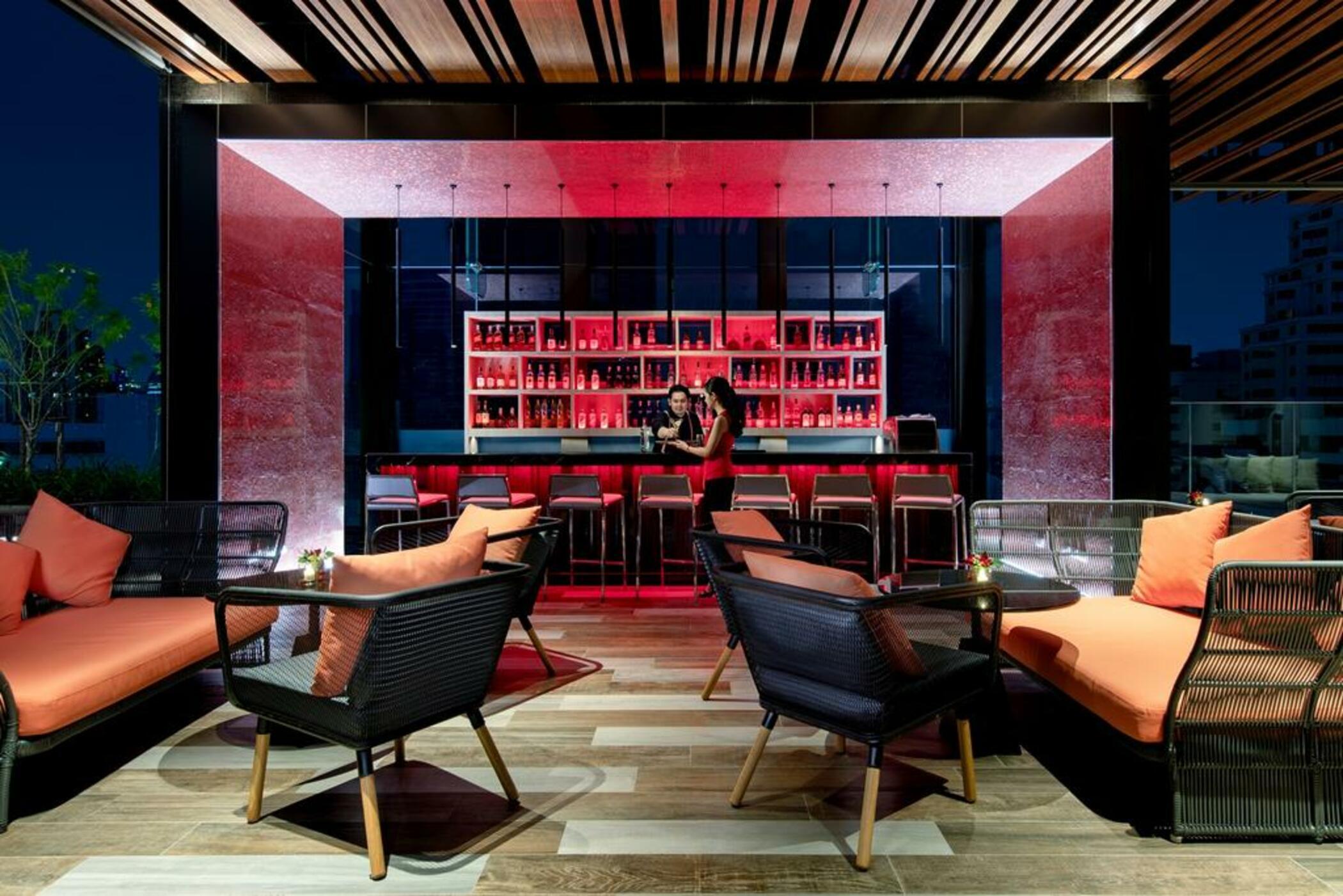 Novotel Sukhumvit 4 Hotel 4*