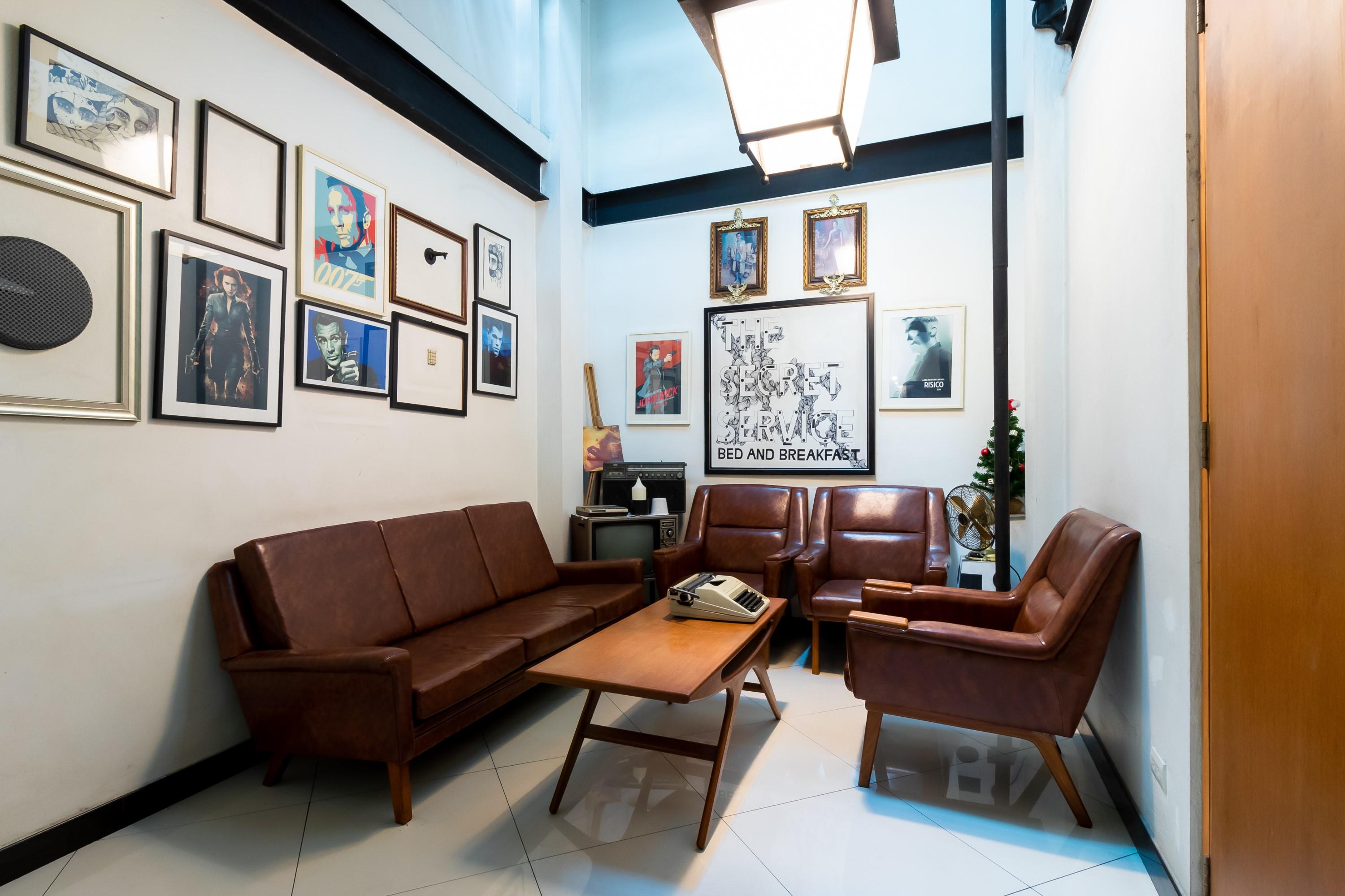 The Secret Service Guest house 3*