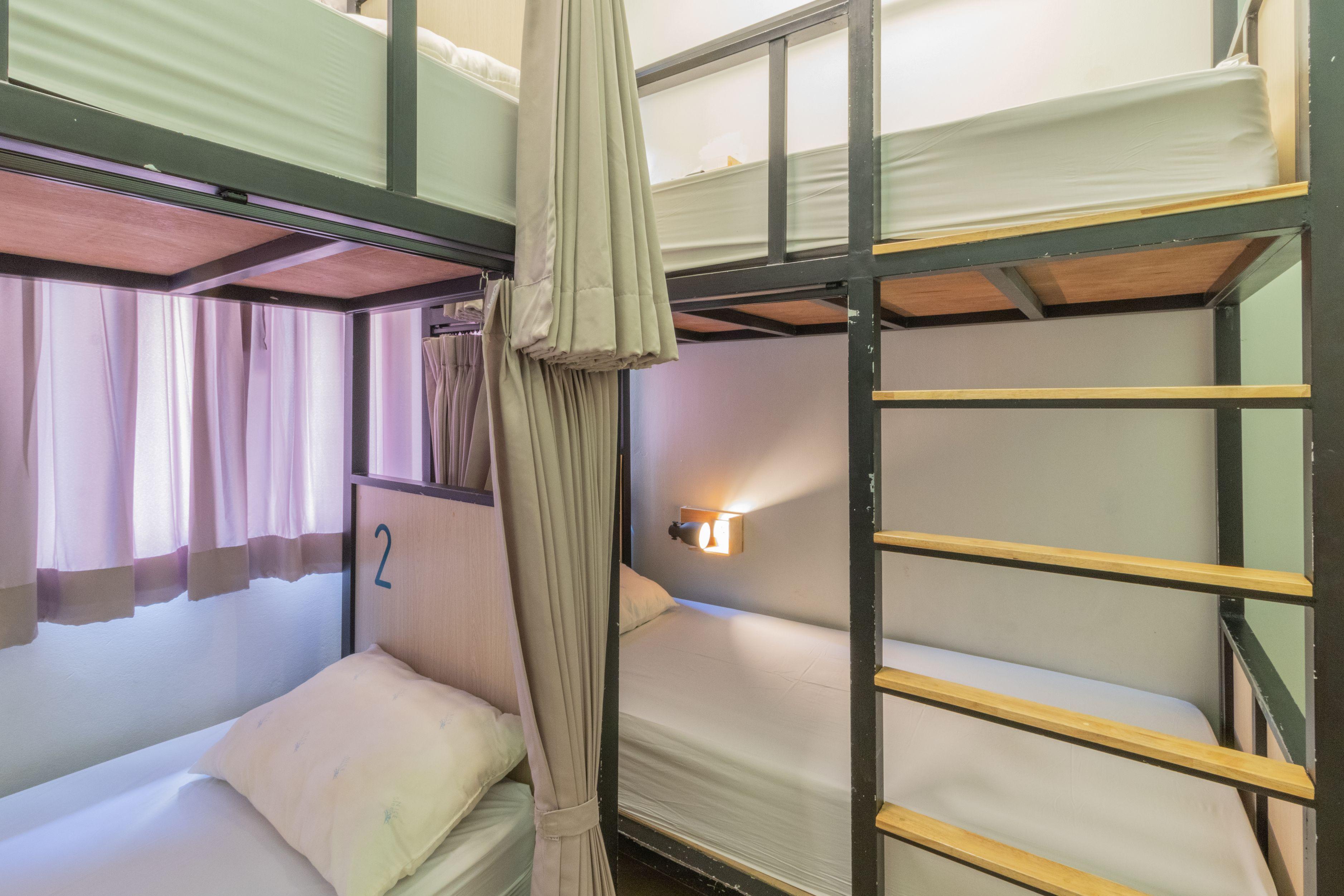 Bunny Burrow Hostel Bangkok