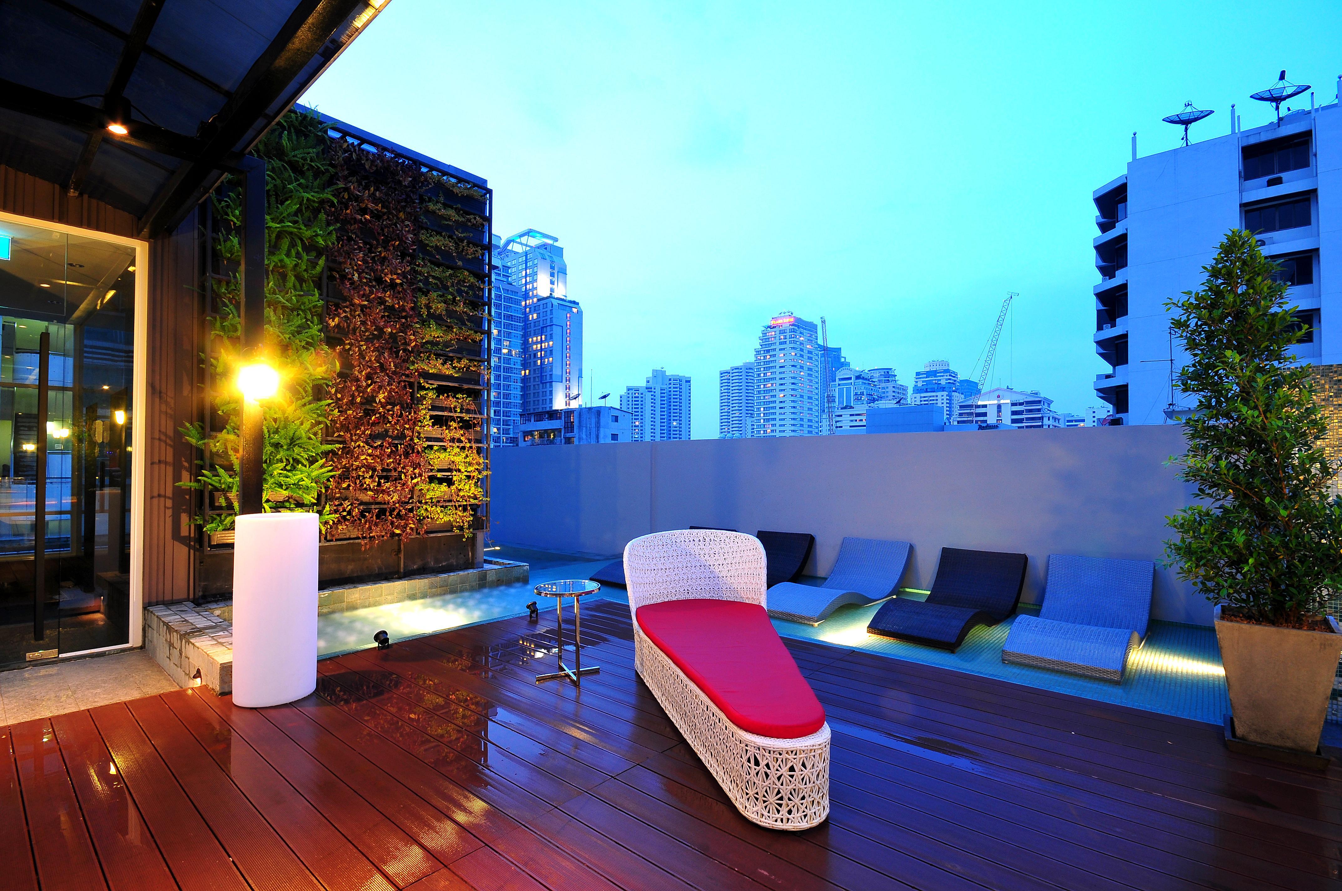 Citrus Sukhumvit 13 Nana By Compass Hospitality - Newly Renovated Hotel 4*
