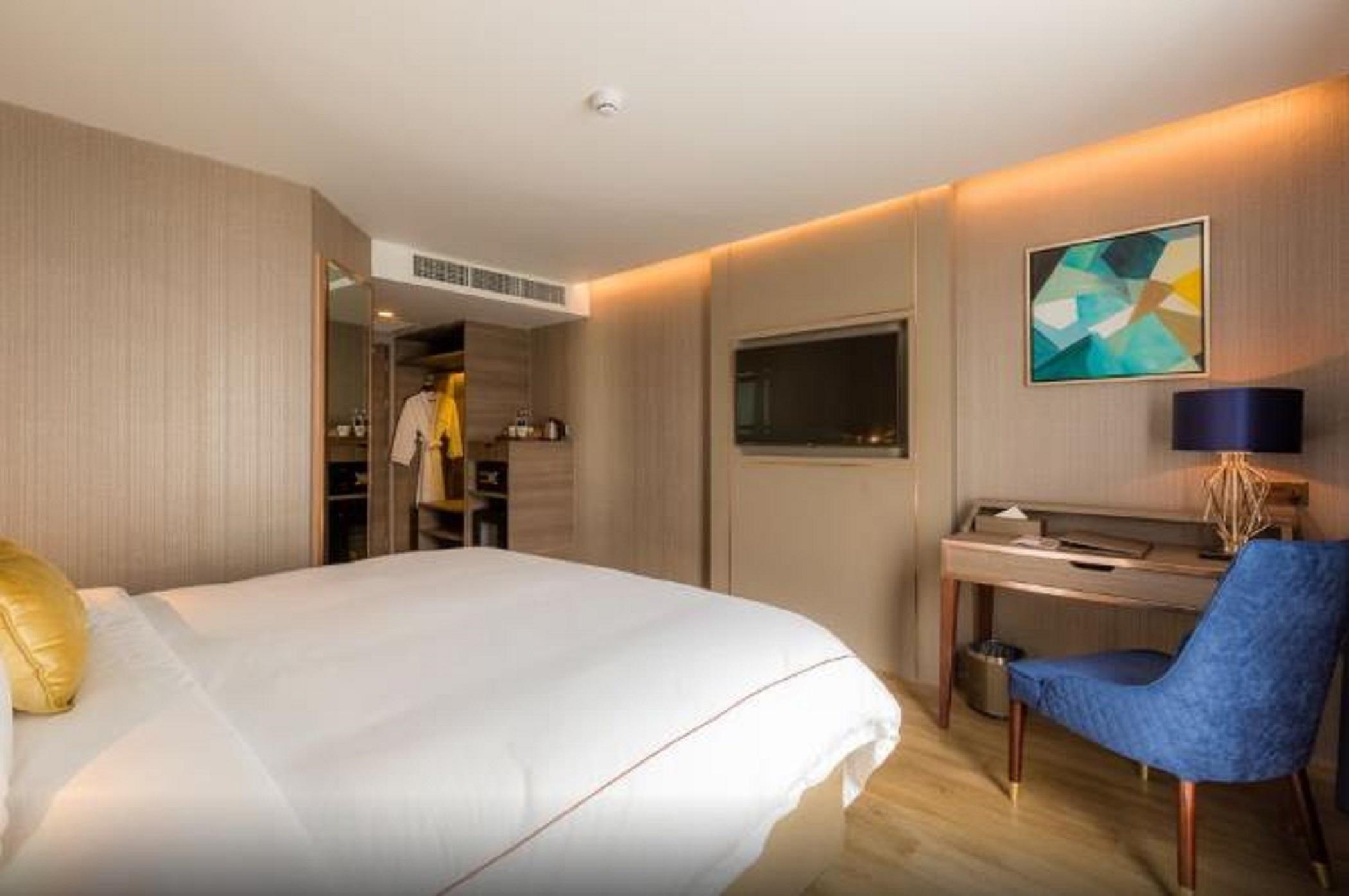 Glow Sukhumvit 5 4*