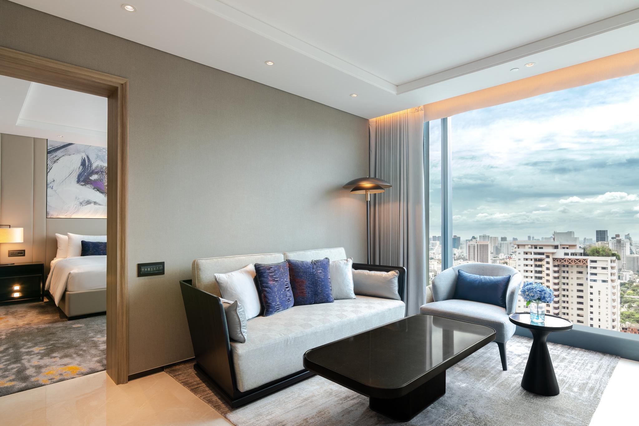 Carlton Sukhumvit Hotel 5*