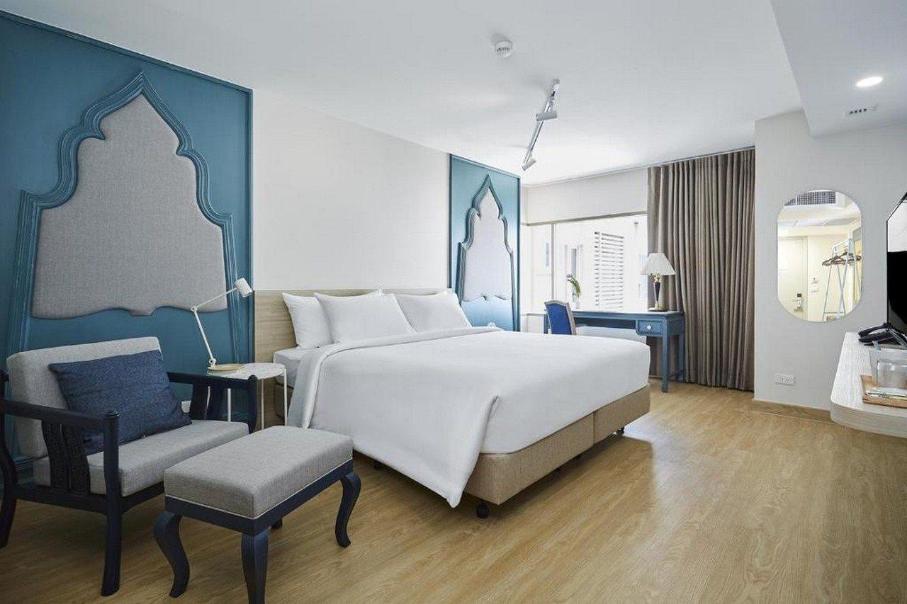 56 Surawong Hotel