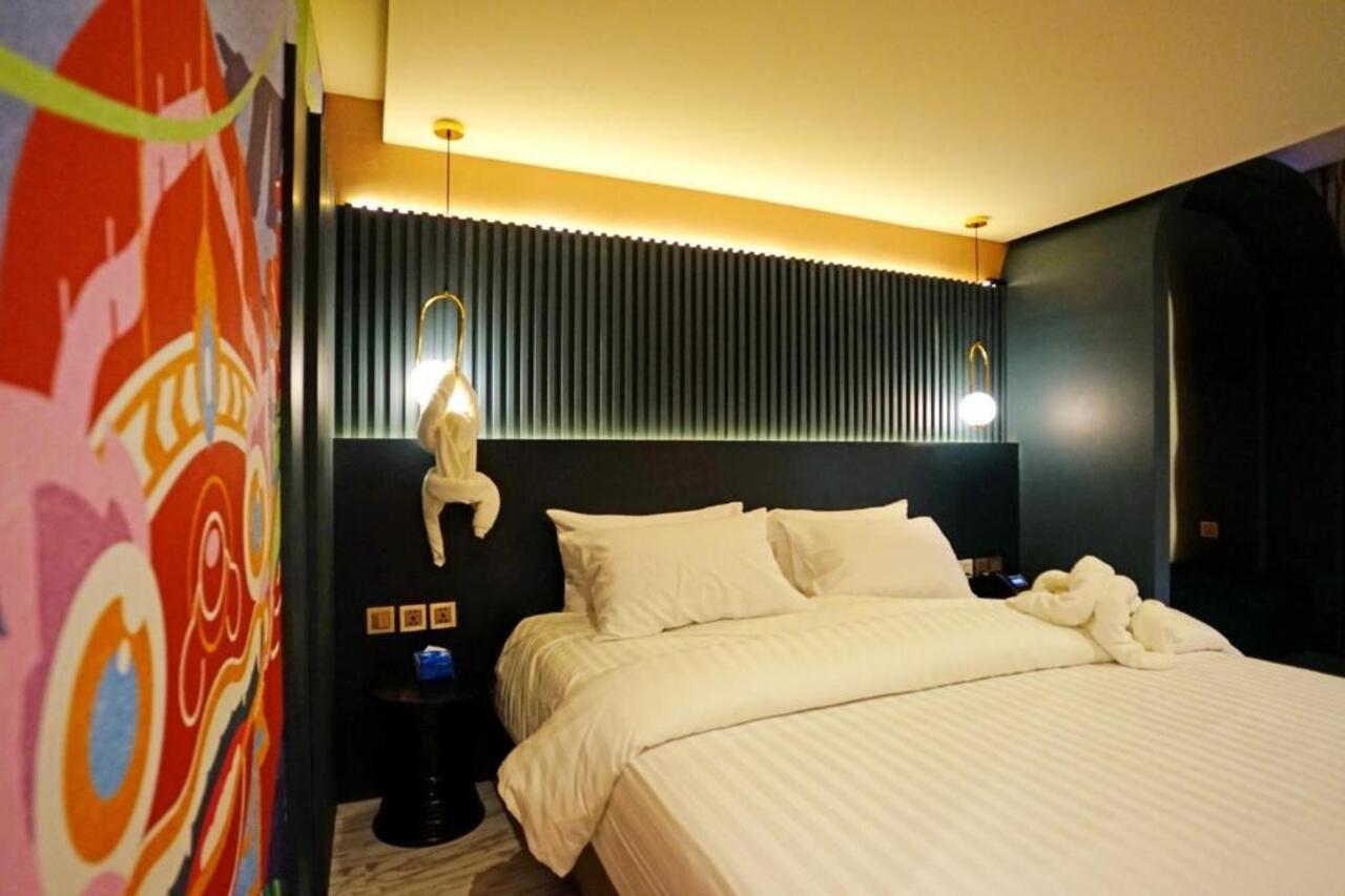 Hotel 4 Monkeys 4*