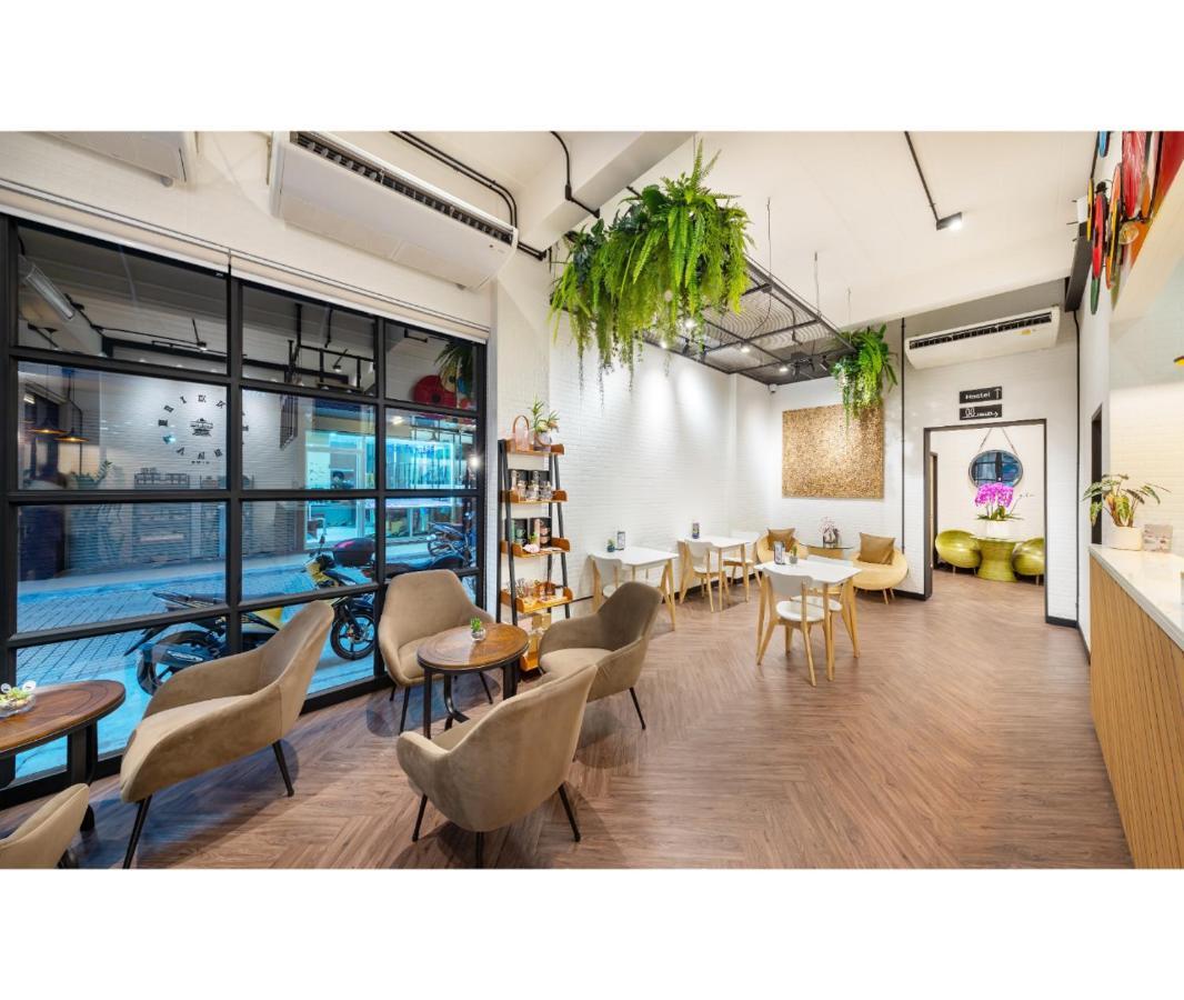 Hostel Siam Subway And Cafe Bangkok