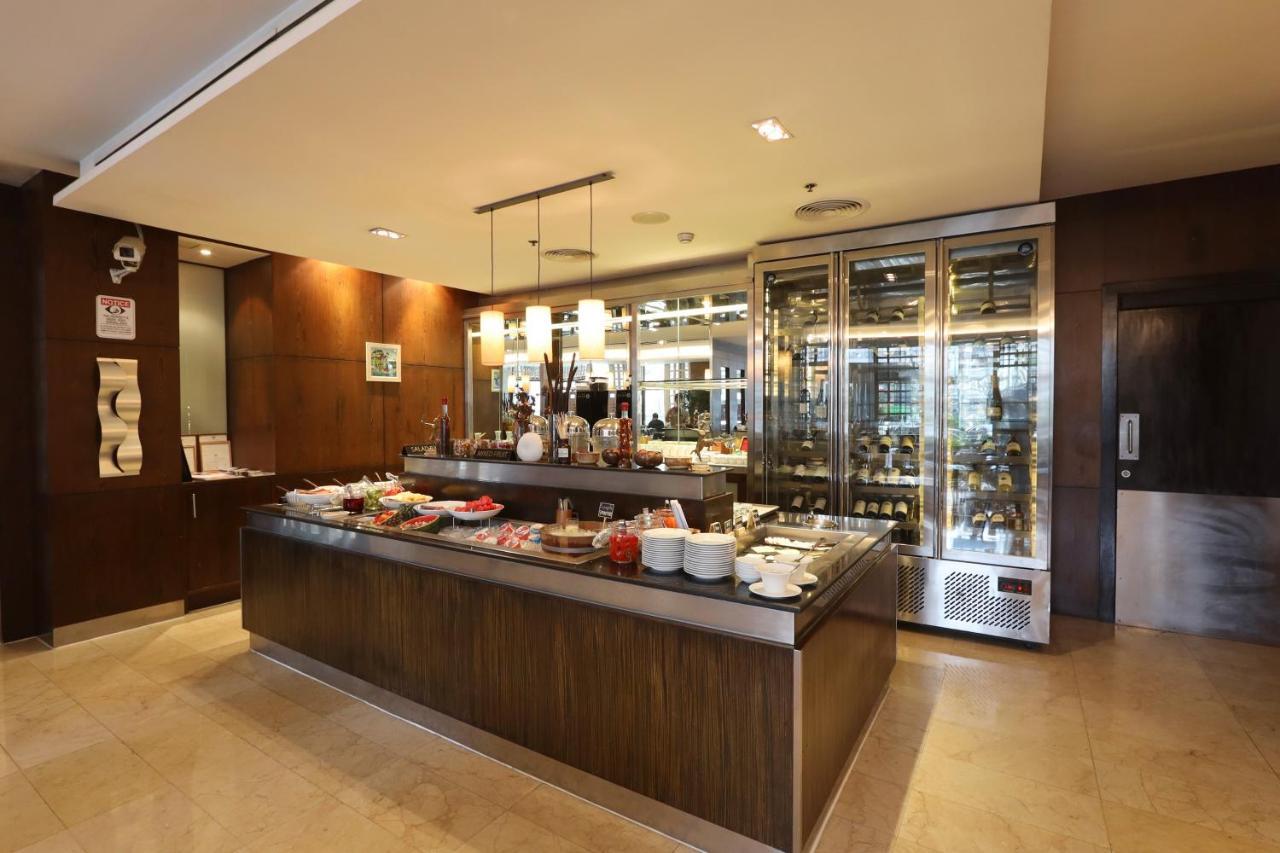 Davis Thai House Resort