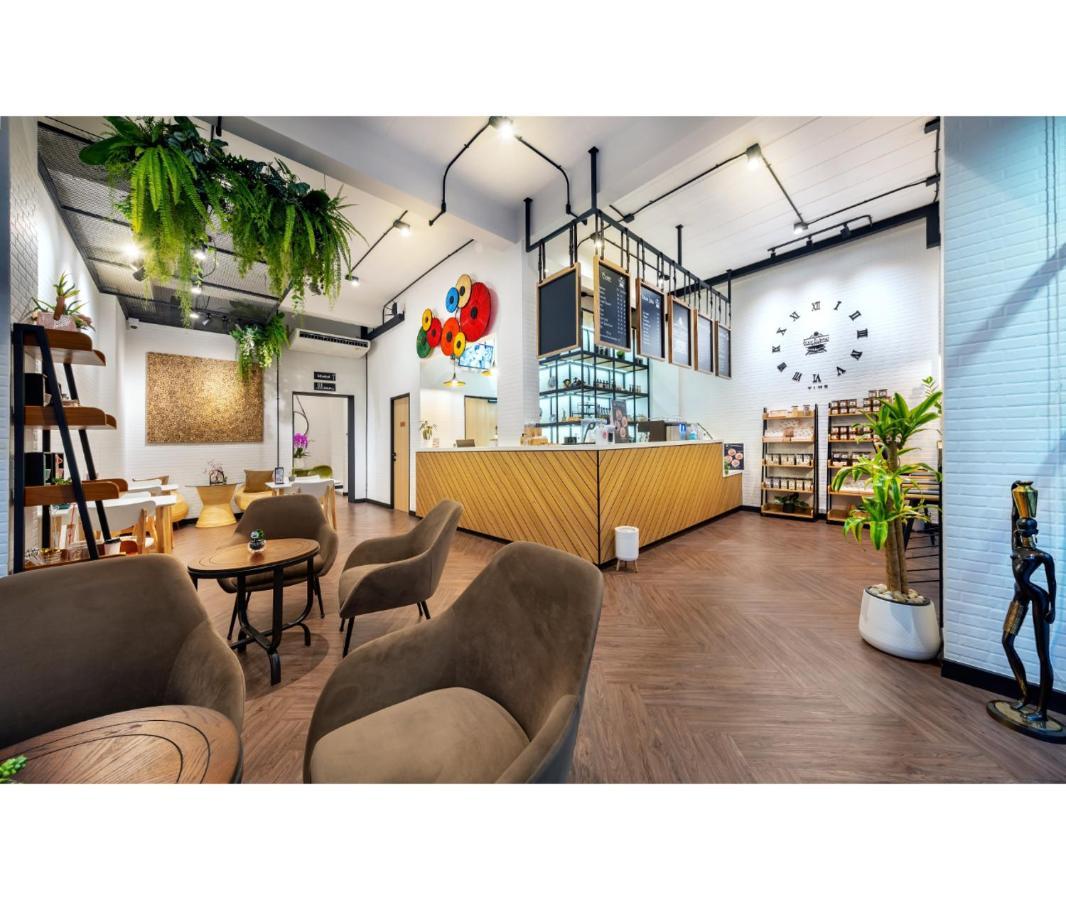 Siam Subway And Cafe
