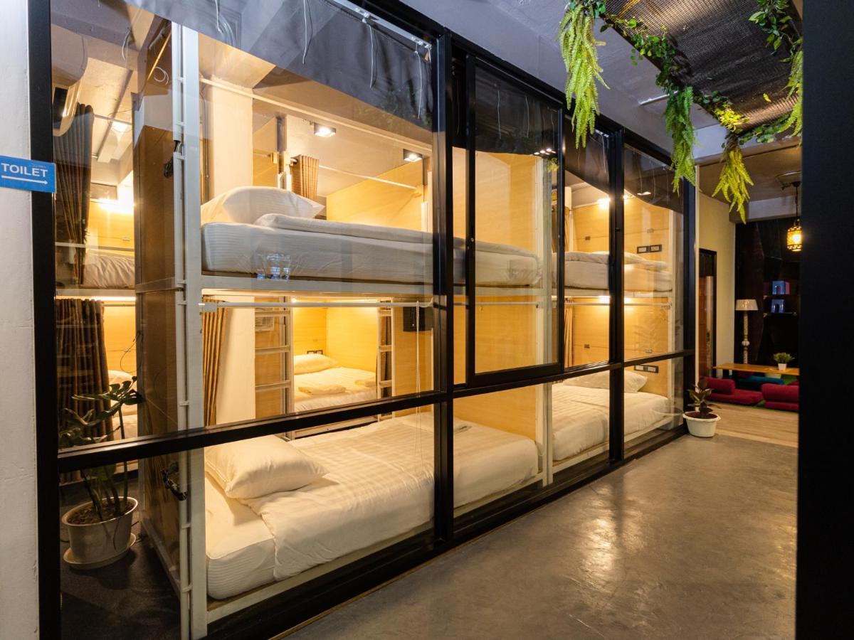 Khao San Social Capsule