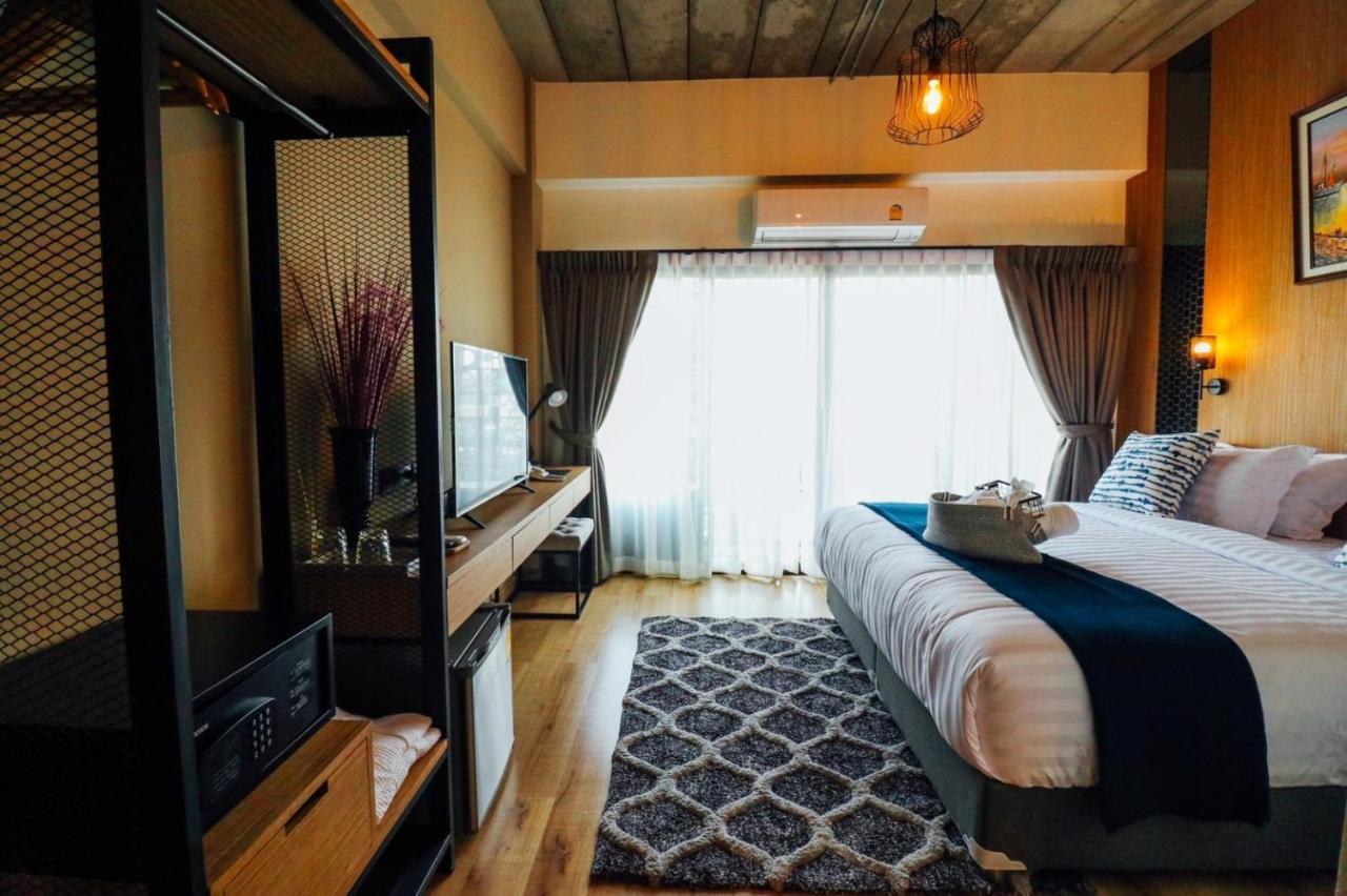 Tree​ For​ Rest​ Poshtel Hostel *