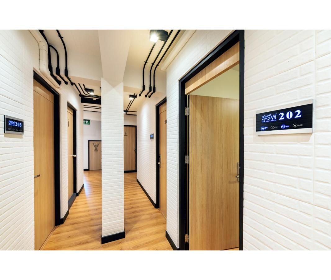 Hostel Siam Subway And Cafe *