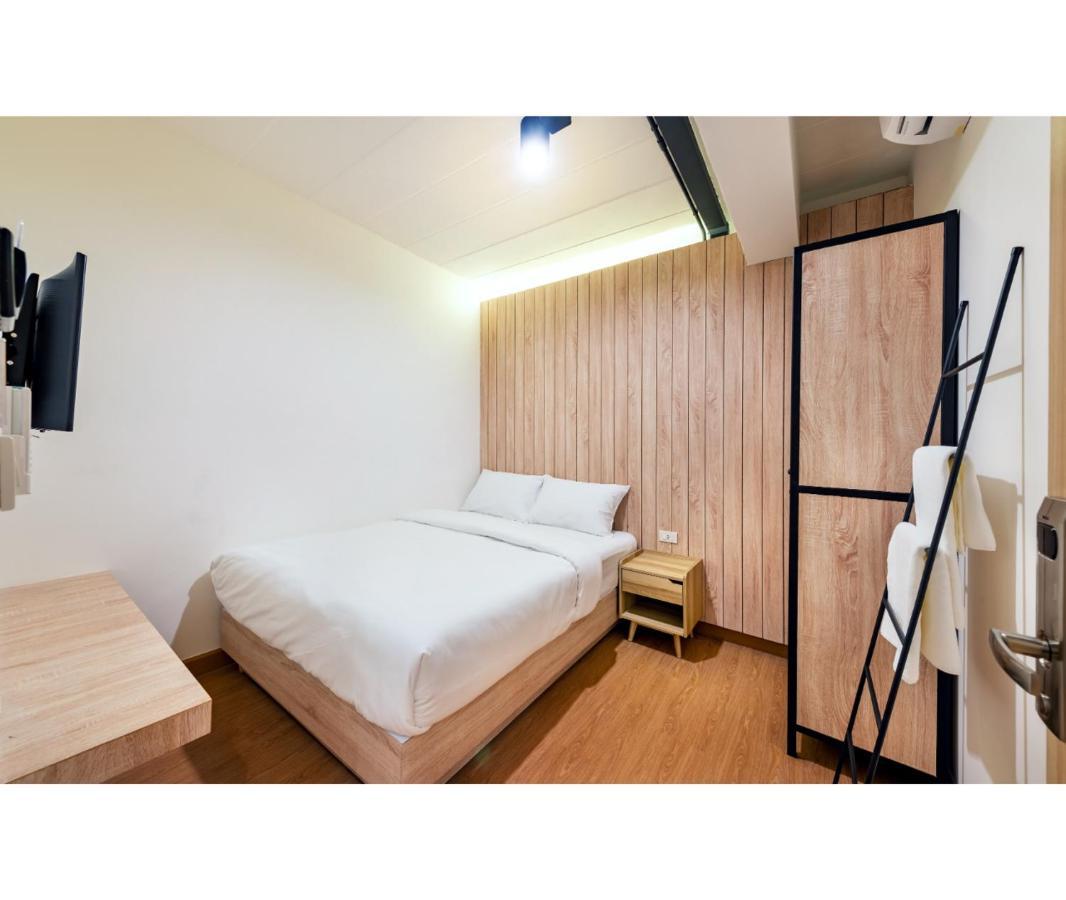 Hostel Siam Subway And Cafe Bangkok