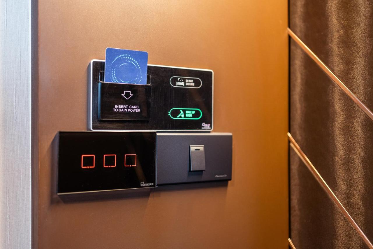 The One Smart Living 4*