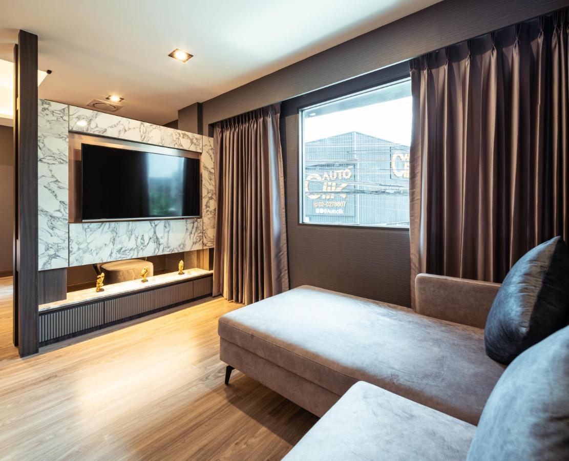 The One Smart Living 4*