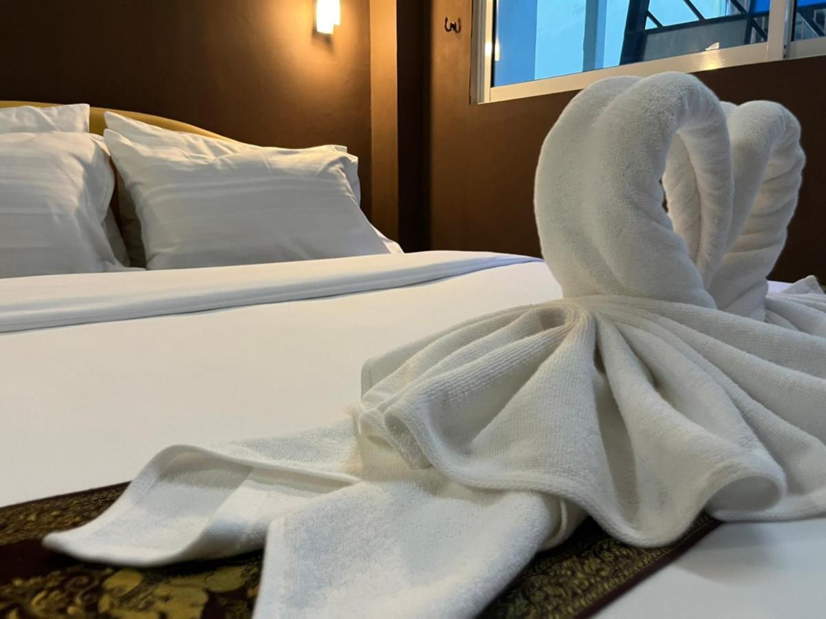 Cozy Asoke Bangkok