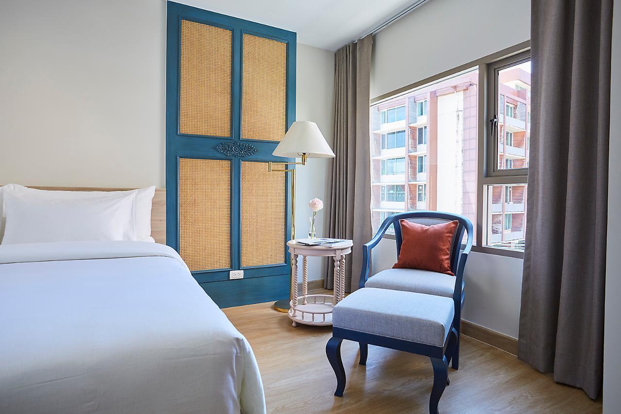 56 Surawong Hotel 3*