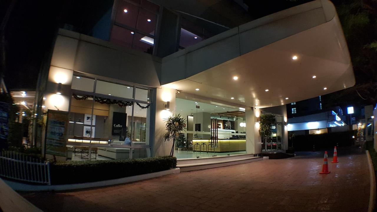 The Royalbee Aparthotel Bangkok