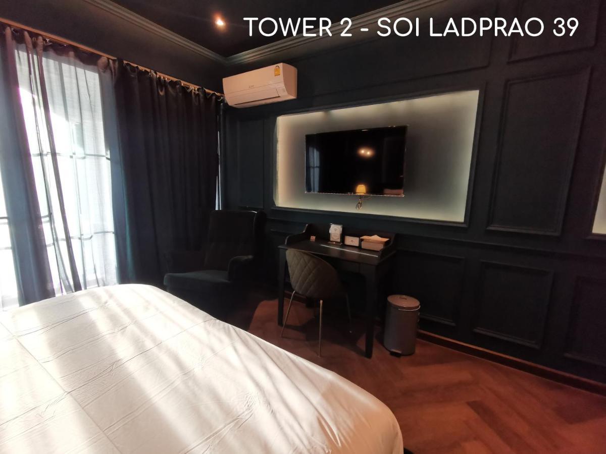 Double Bed Bangkok