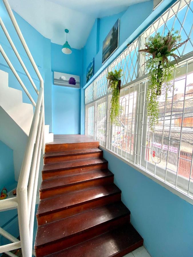 4j Guest house Bangkok