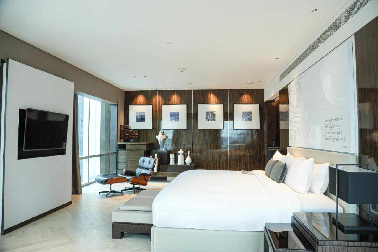 Le Meridien Hotel