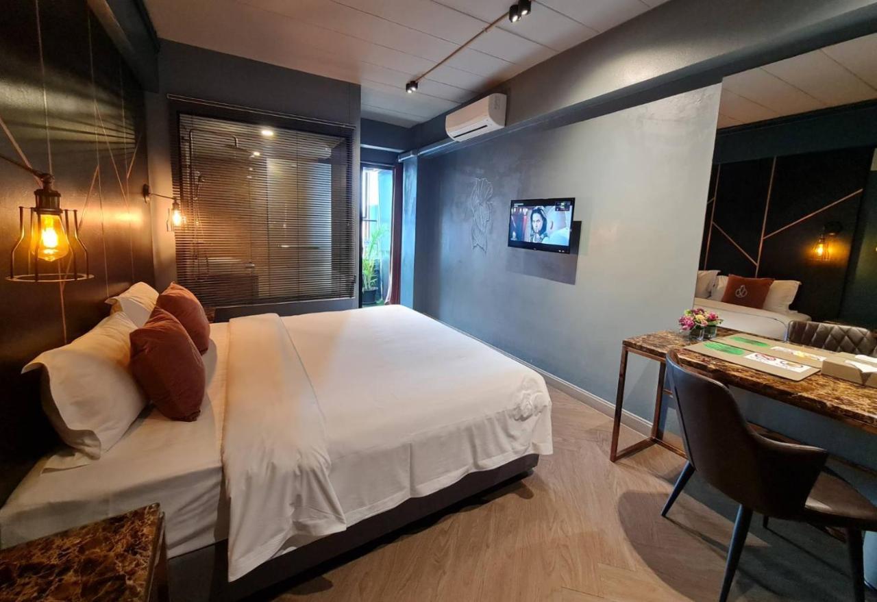 Ratchada Boutique Hotel 4*