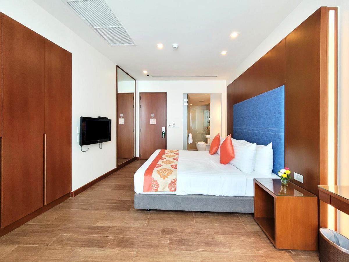 Hotel On 8 Sukhumvit Nana By Compass Hospitality Bangkok