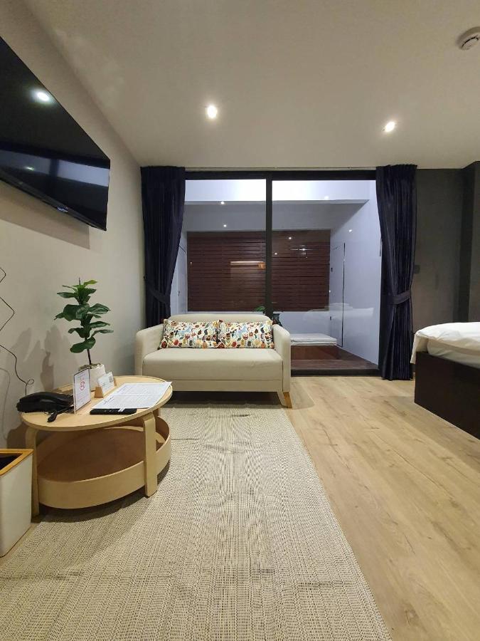 Hotel The Nhorm Ratchada Bangkok
