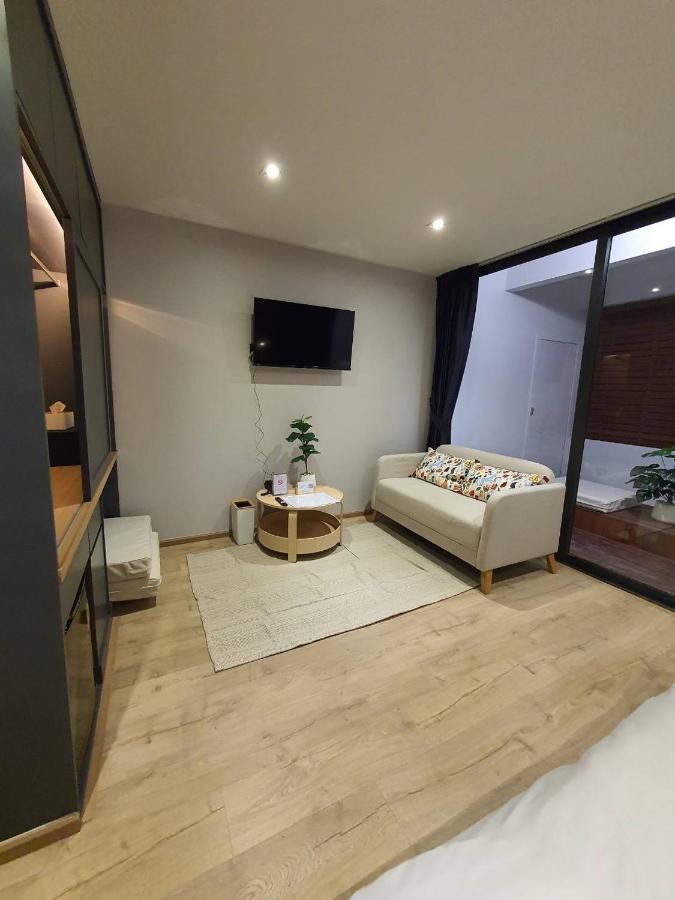 Hotel The Nhorm Ratchada 3*