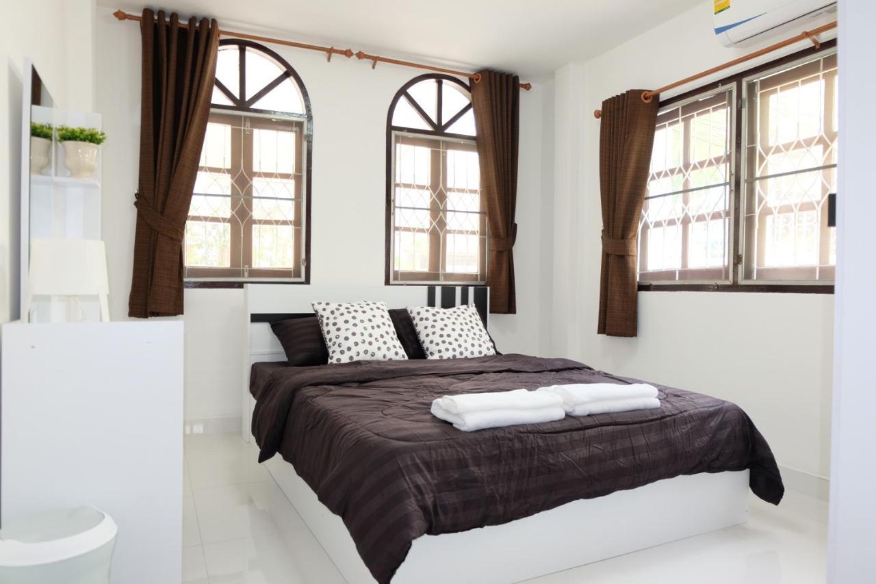 Chatuchak Art & Nature House Ferienhaus *