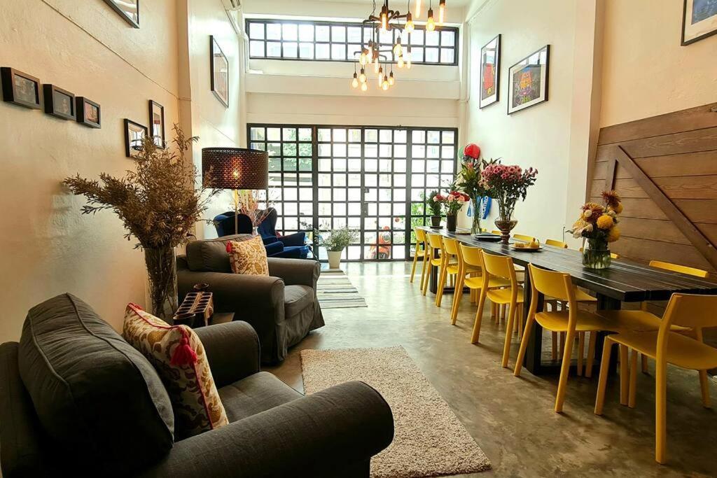 Holiday home Beautiful 5 Story Family House