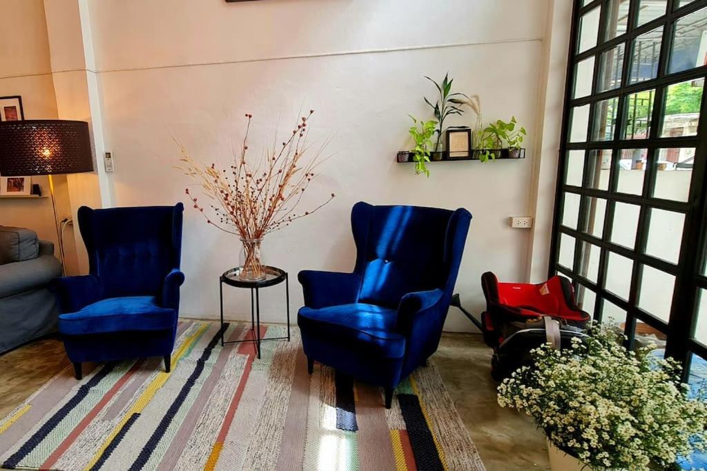 Beautiful 5 Story Family House Holiday home