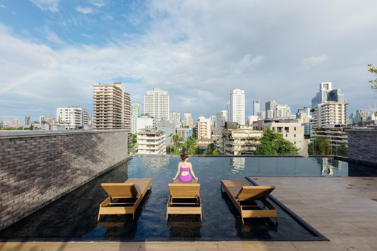 Hotel The Coach Sukhumvit - Asok Bts 4*