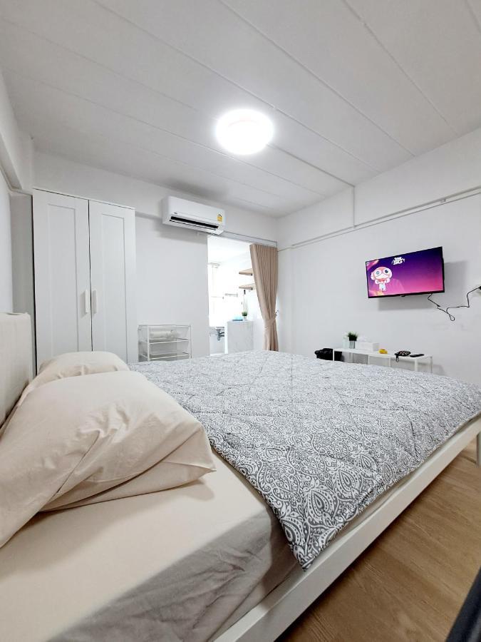 Sleezz At Dmk Apartment Bangkok