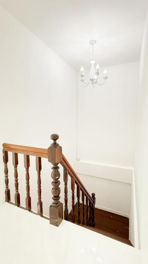 Private 4bedrooms-parking-weekly Special Offer *