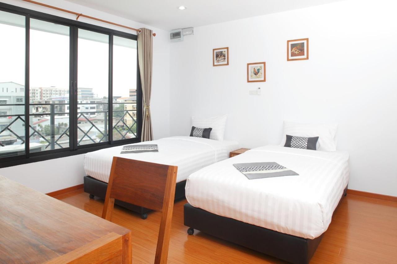 Double Dd House At Mrt Sutthisarn Hostel