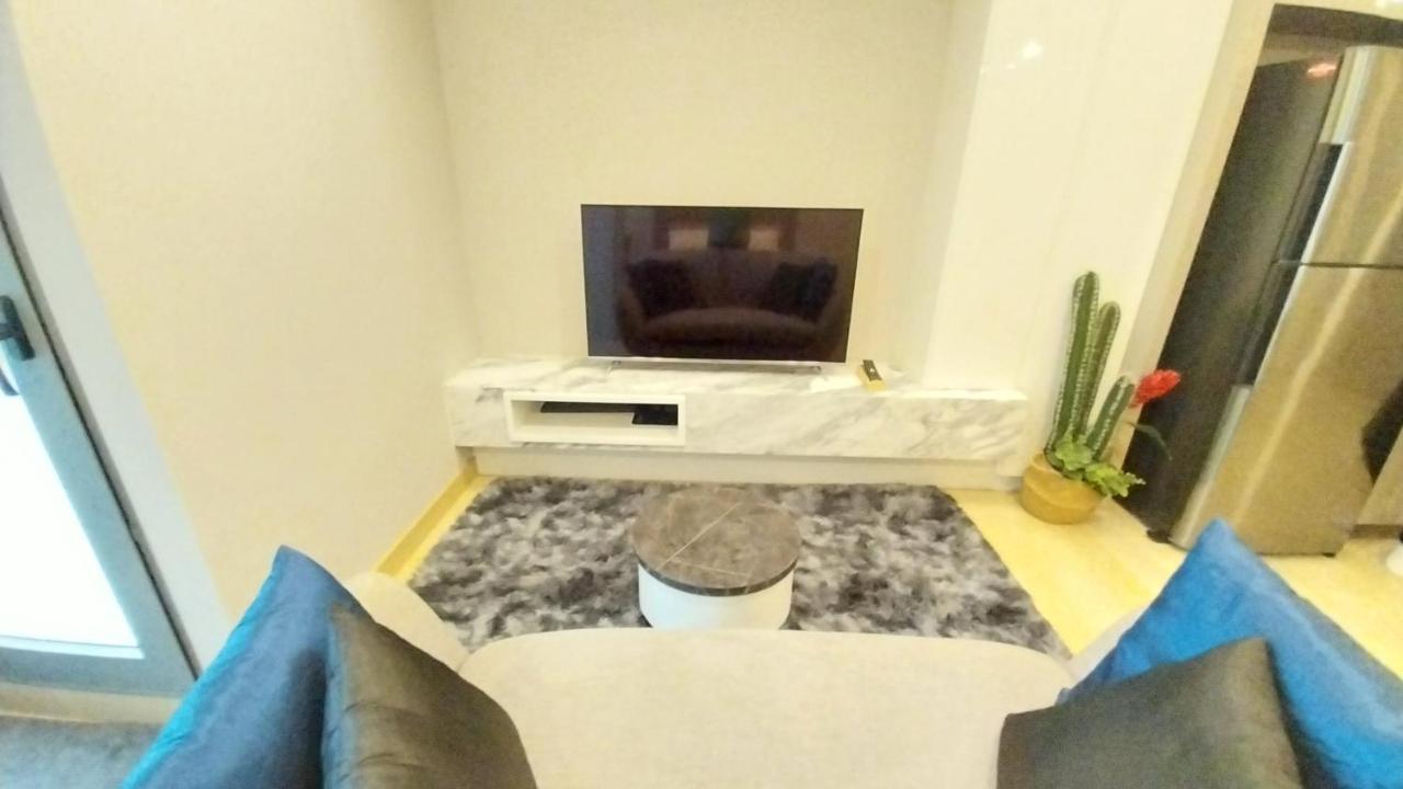 Luxury Queen Sirikit Asok Termianl 21 * Bangkok