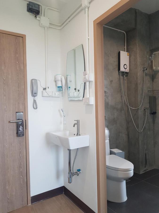 Hostel Sleep To Fly & Suvarnabhumi Airport Bangkok