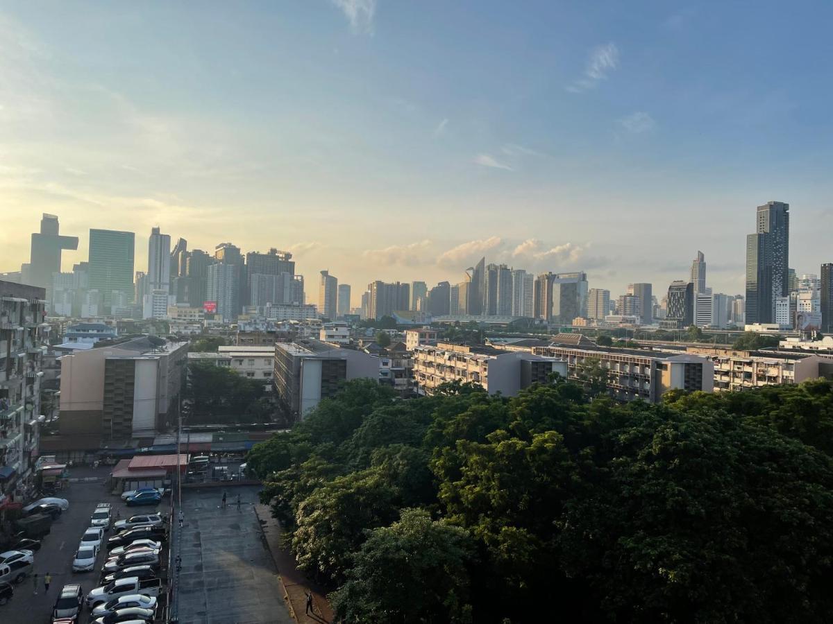 A4 Dindaeng Apartment *