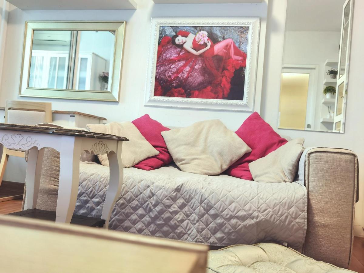Rama9 Cozy Apartment Bangkok